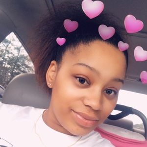 Meet your Posher, Whitney